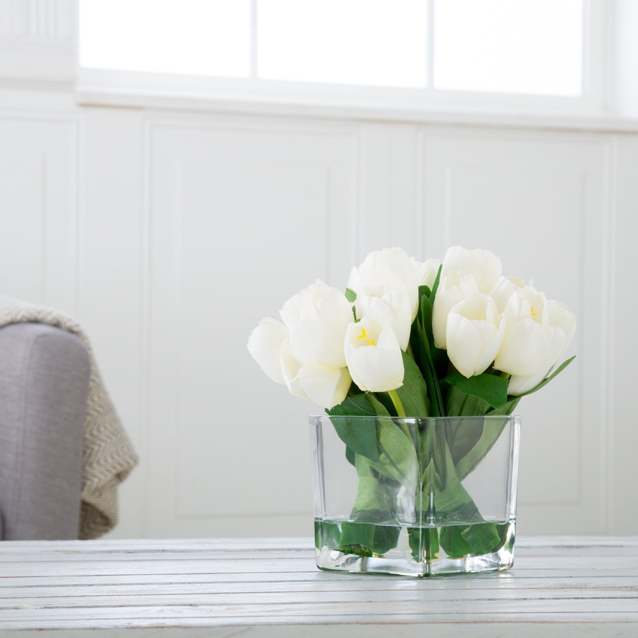 Pure Garden Tulip Floral Arrangement With Glass Vase - Cream