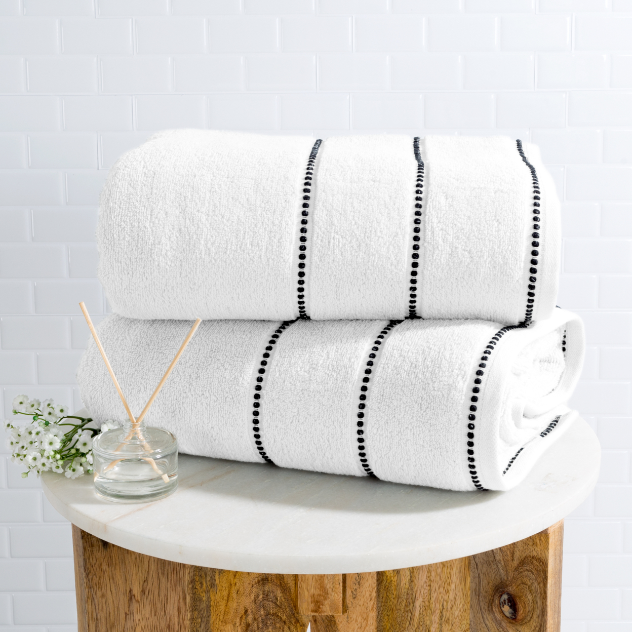 Luxurious Huge 34 X 68 In Cotton Towel Set- 2 Piece Bath Sheet Set Made From 100% Plush Cotton- Quick Dry, Soft And Absorbent White