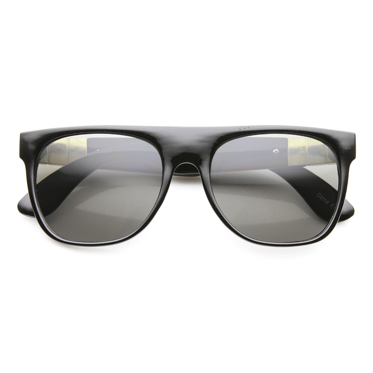 Retro Metal Accent Faux Leather Temple Flat Top Sunglasses - Shiny-Black-Silver Smoke
