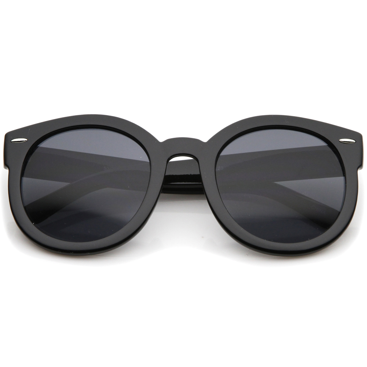 Women's Retro Oversize Horn Rimmed P3 Round Sunglasses 52mm - Black / Smoke