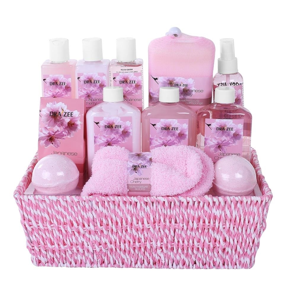Complete Spa At Home Experience Gift Basket By Draizee