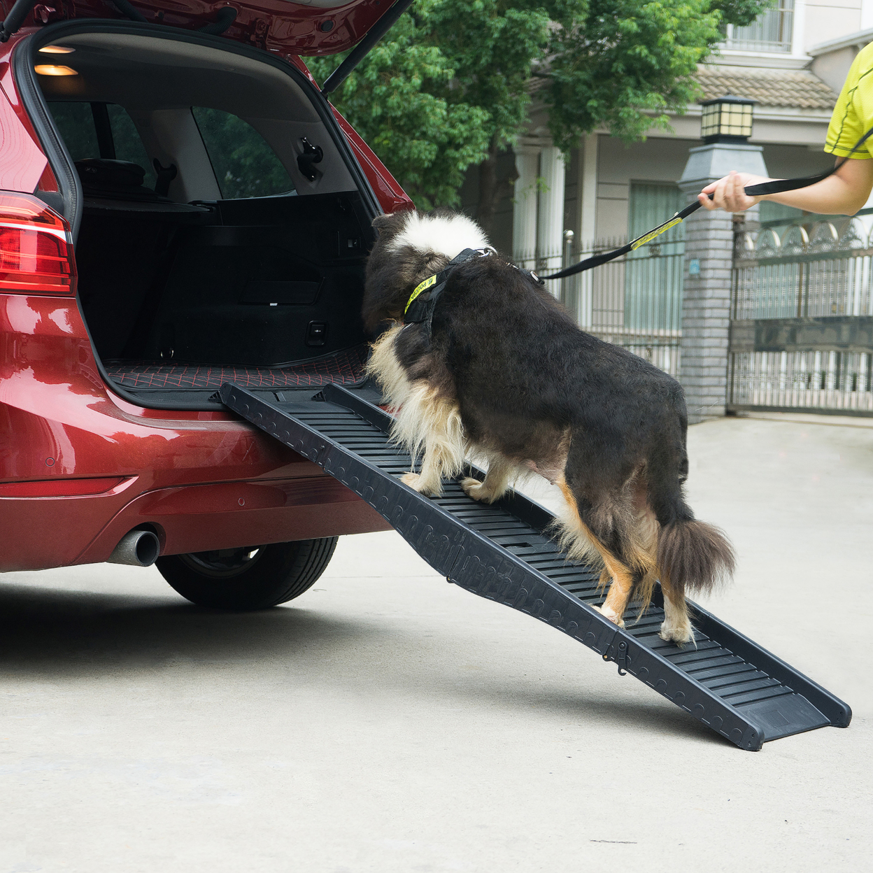 Pet Trex , Home & Car Folding Pet Ramp , Compact And Lightweight SUV Dog Step