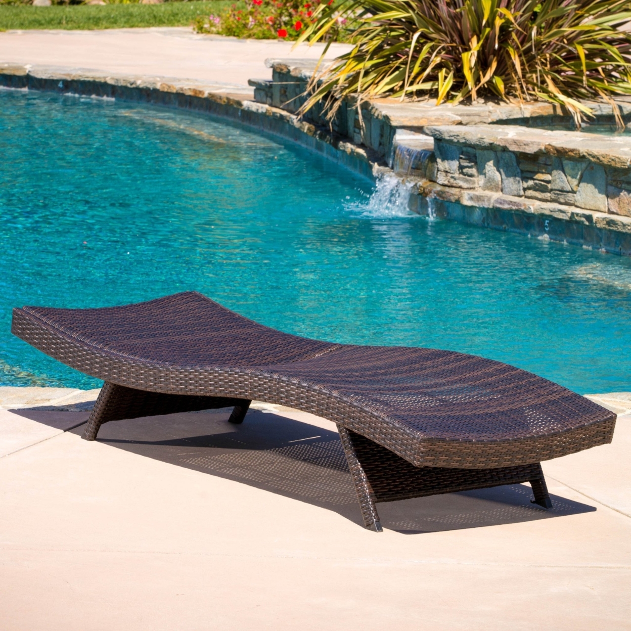 Lakeport Outdoor Adjustable Chaise Lounge Chairs (set Of 2)