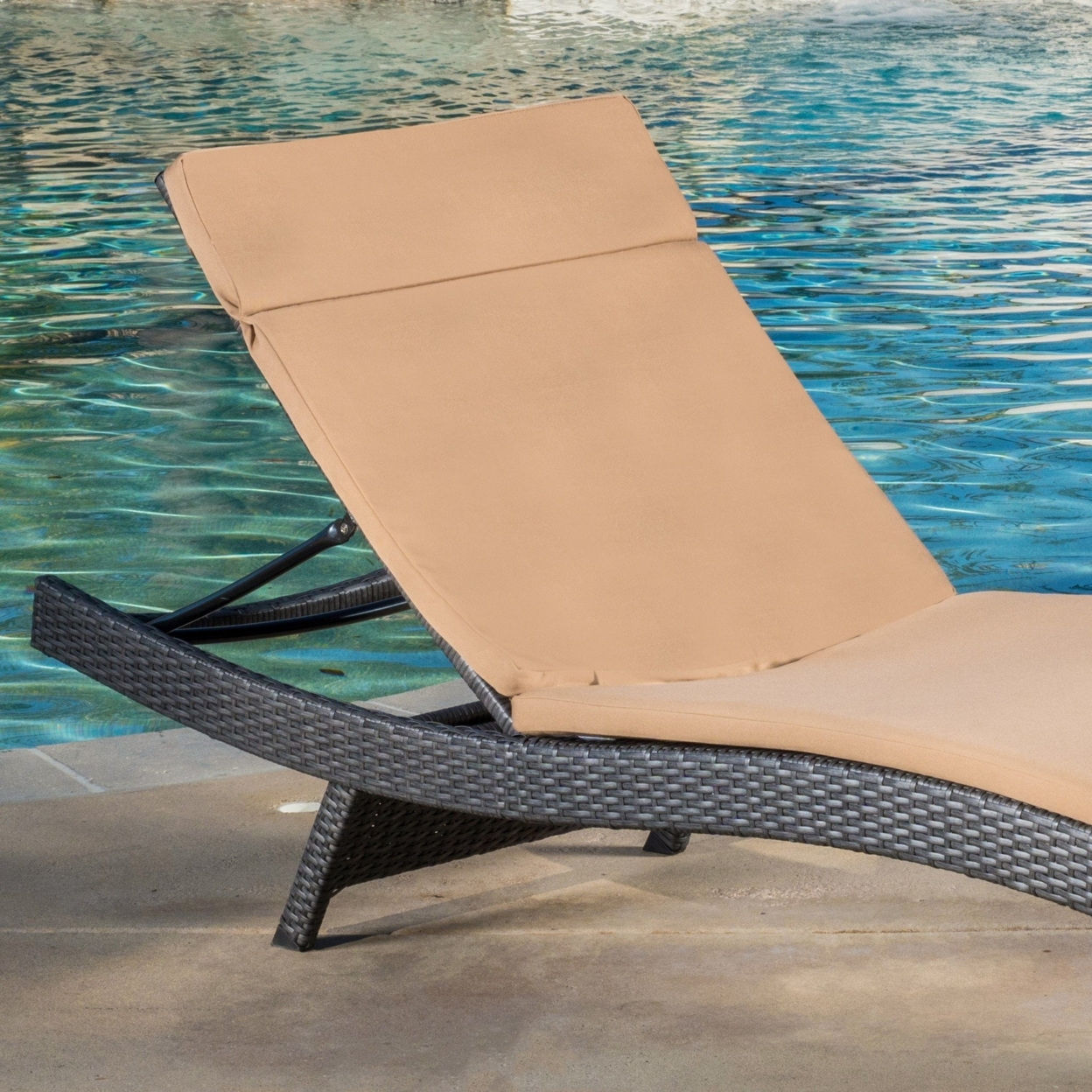 Nassau Outdoor Grey Wicker Adjustable Chaise Lounge With Caramel Cushion