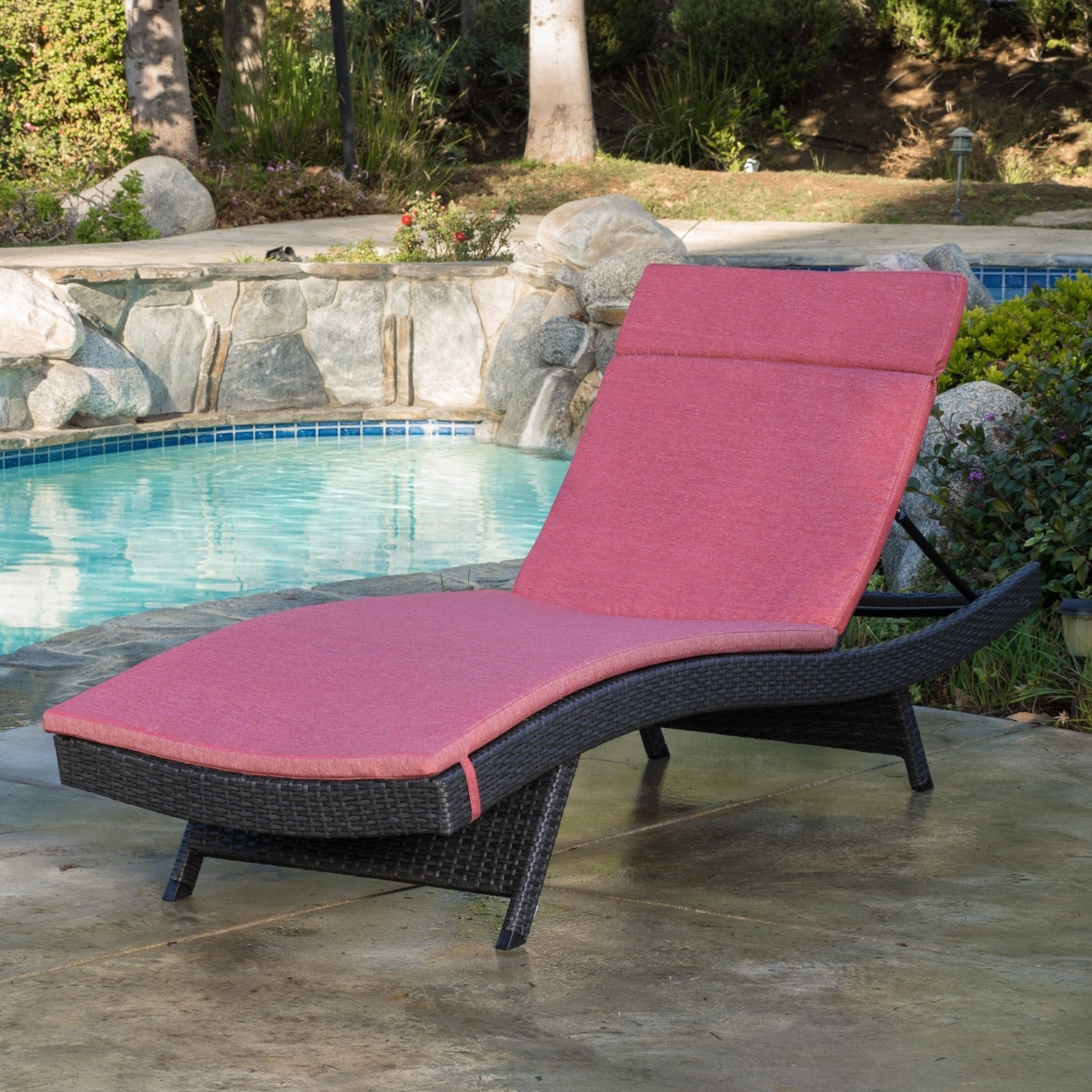 Nassau Outdoor Grey Wicker Adjustable Chaise Lounge With Red Cushion