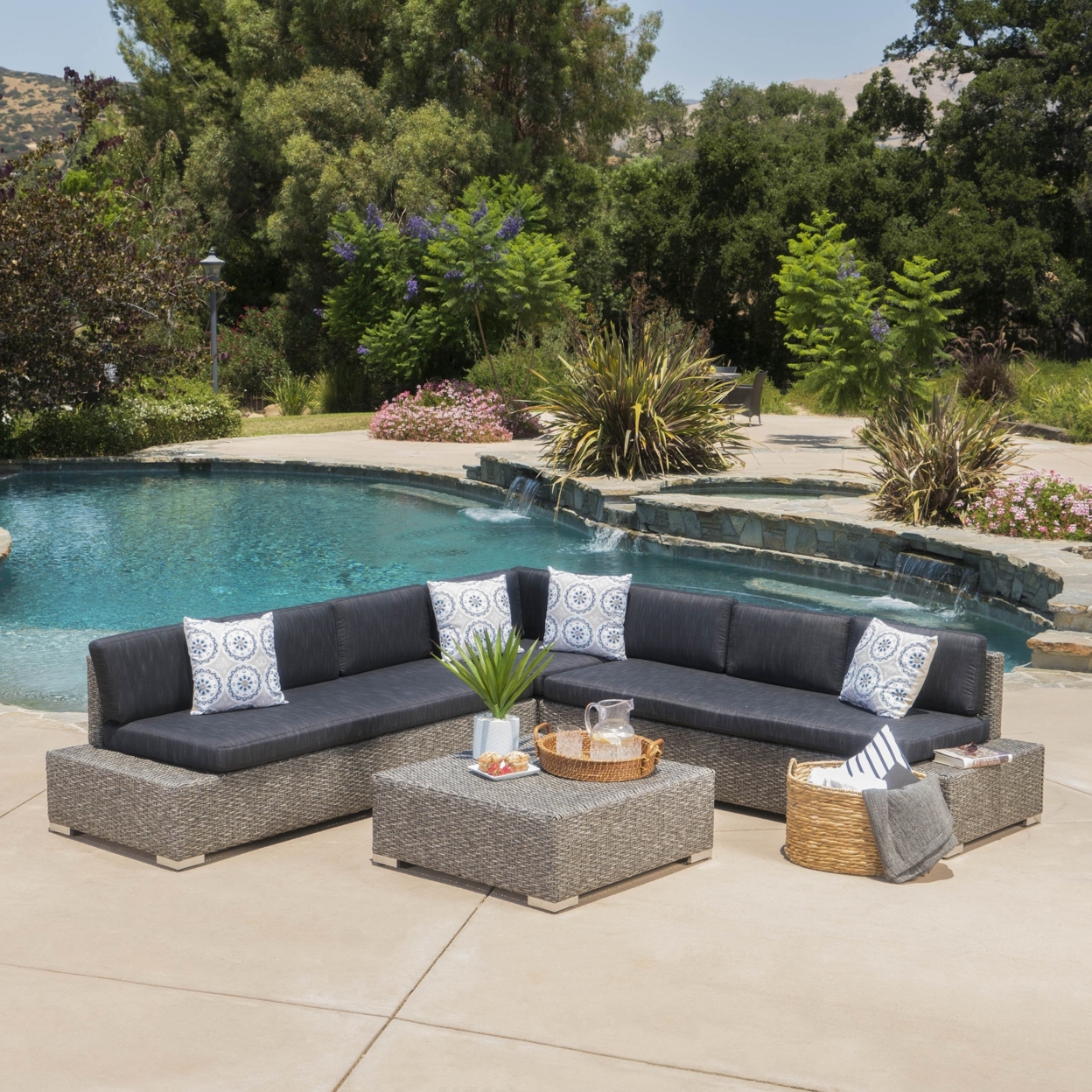 Pueblo Outdoor 7 Seat Wicker V Shaped Sectional Sofa With Water Resistant Cushions