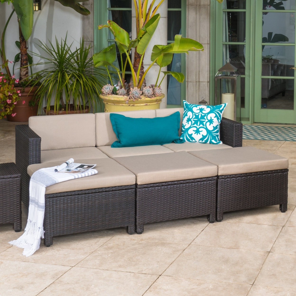 Pueblo Outdoor Wicker Daybed Set With Water Resistant Cushions - Mixed Black/Dark Gray