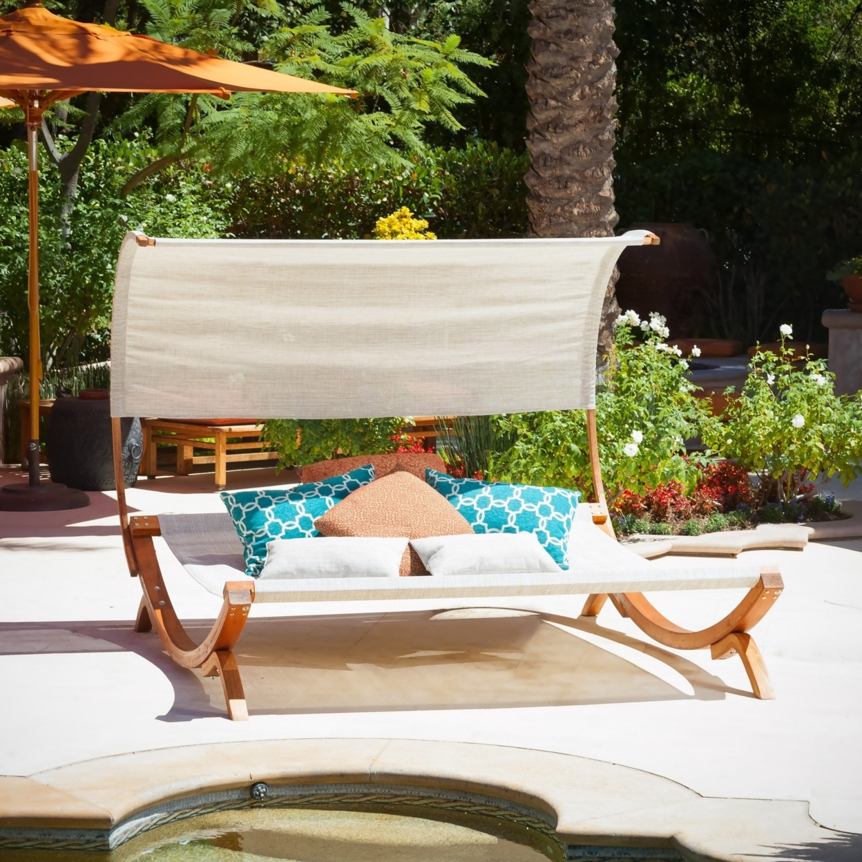 Rosalie Outdoor Patio Chaise Lounge Sunbed And Canopy