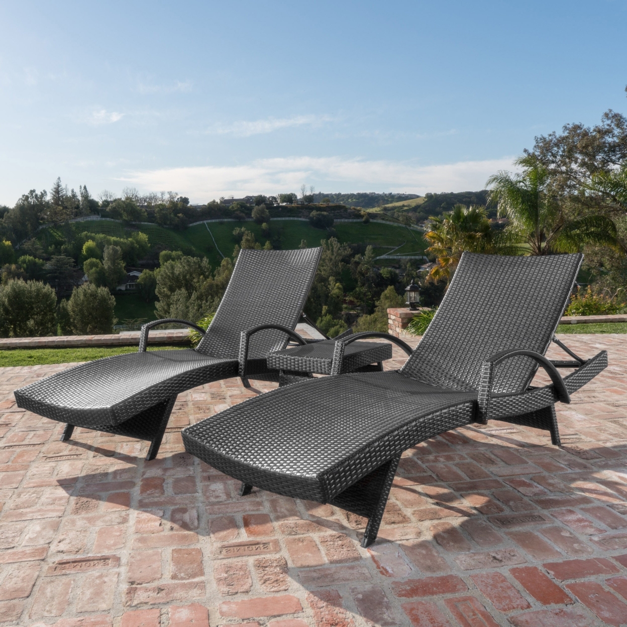 Soleil Outdoor Wicker Arm Chaise Lounges (Set Of 2) With Side Table