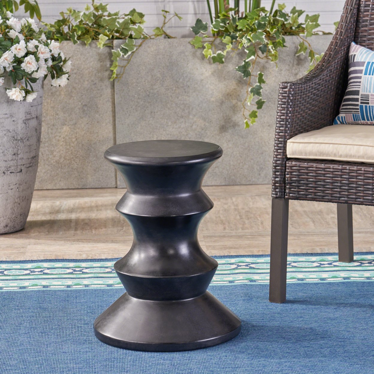 Alia Outdoor 22-inch Light-Weight Concrete Side Table - Light Grey