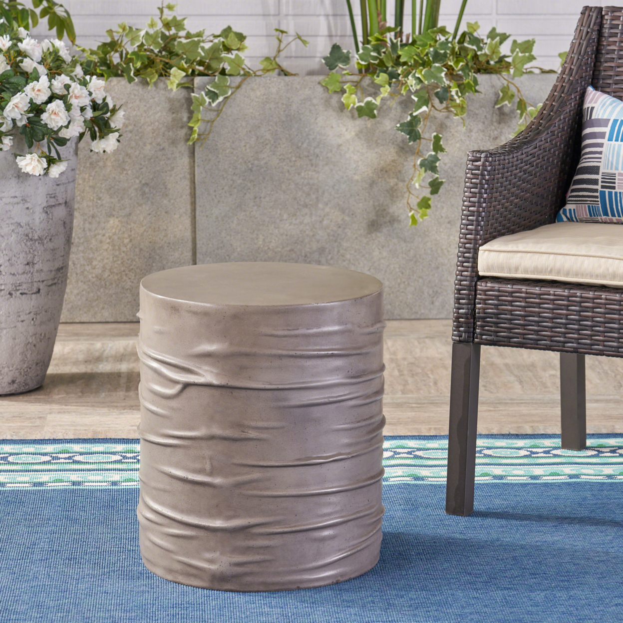 Aubree Outdoor 16-inch Light-Weight Concrete Side Table - Light Grey