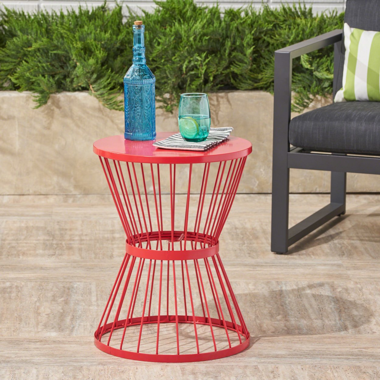 Fern Outdoor 16 Inch Iron Side Table - Matte Red