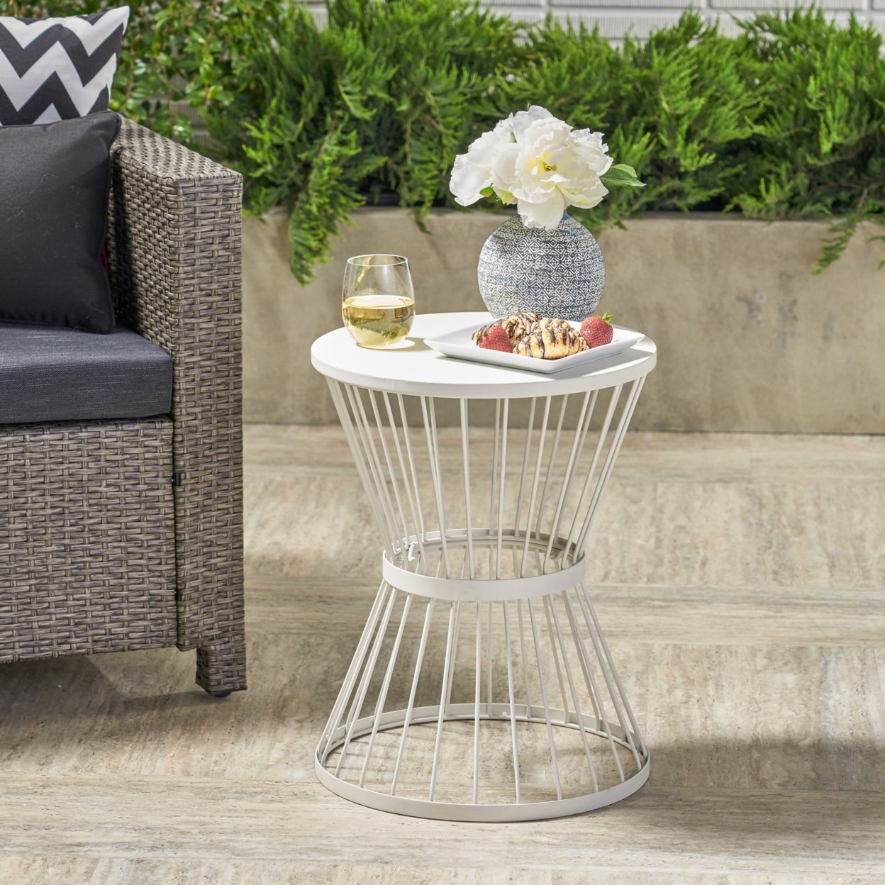 Fern Outdoor 16 Inch Iron Side Table - Matte White