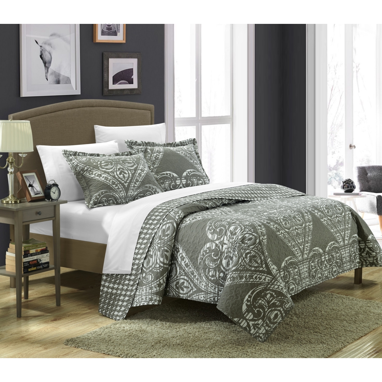 3 Or 2 Piece Revenna REVERSIBLE Printed Quilt Set. Front A Traditional Pattern And Reverses Into A Houndstooth Pattern - Beige, Twin
