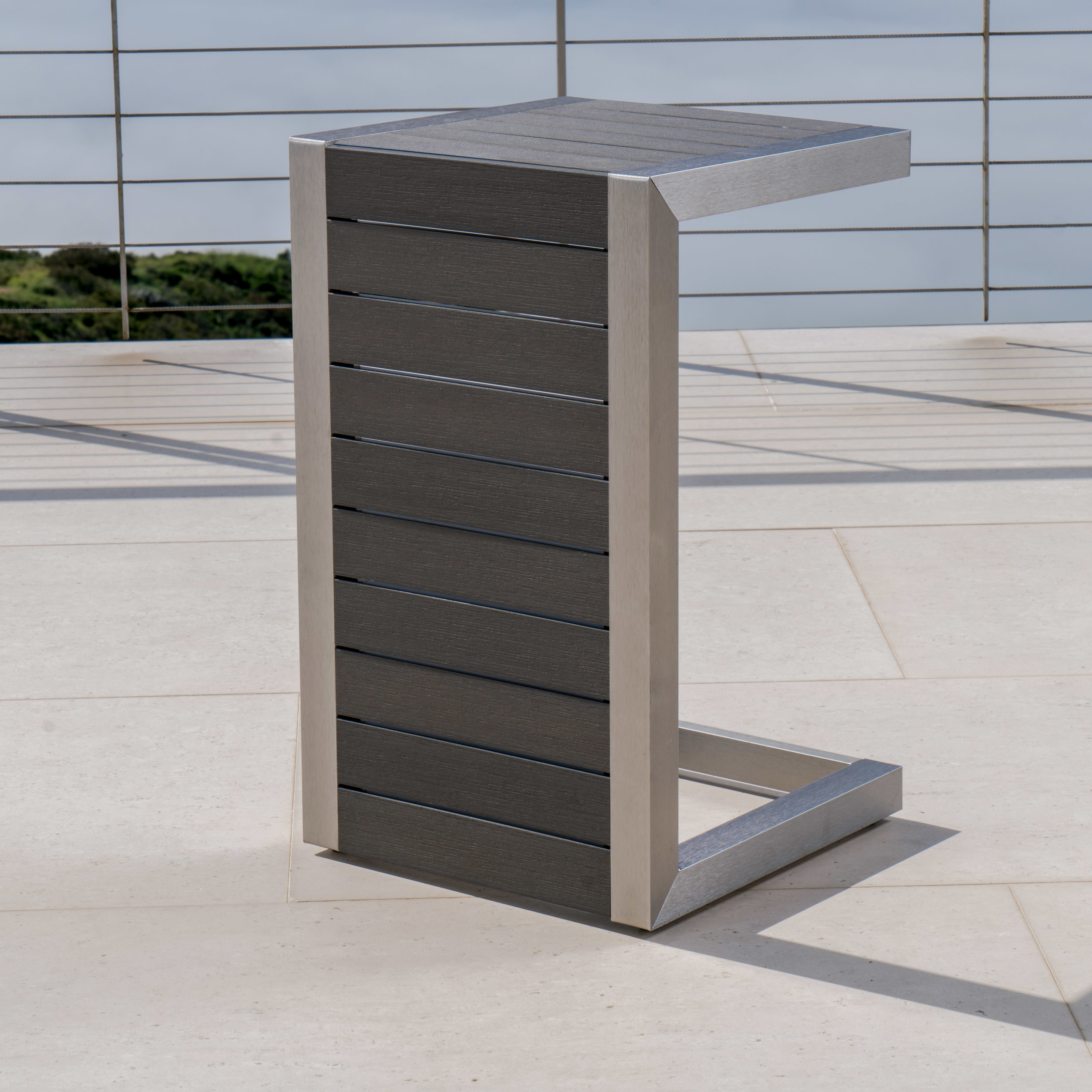 Crested-Bay Outdoor Side Table - Polywood
