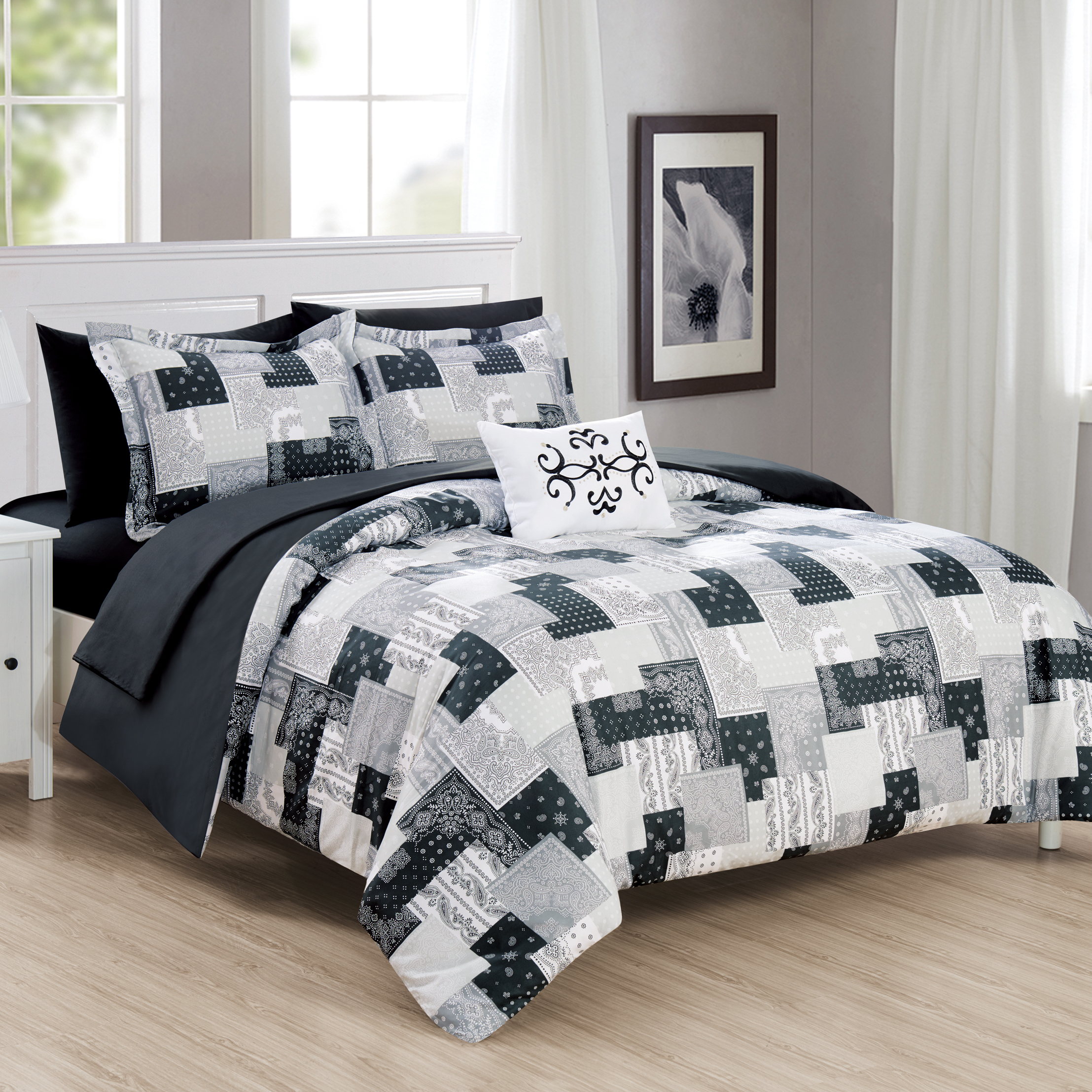 Dei 8 Or 6 Piece Reversible Comforter Set Patchwork Bohemian Paisley Print Design Bed In A Bag - Black, Queen
