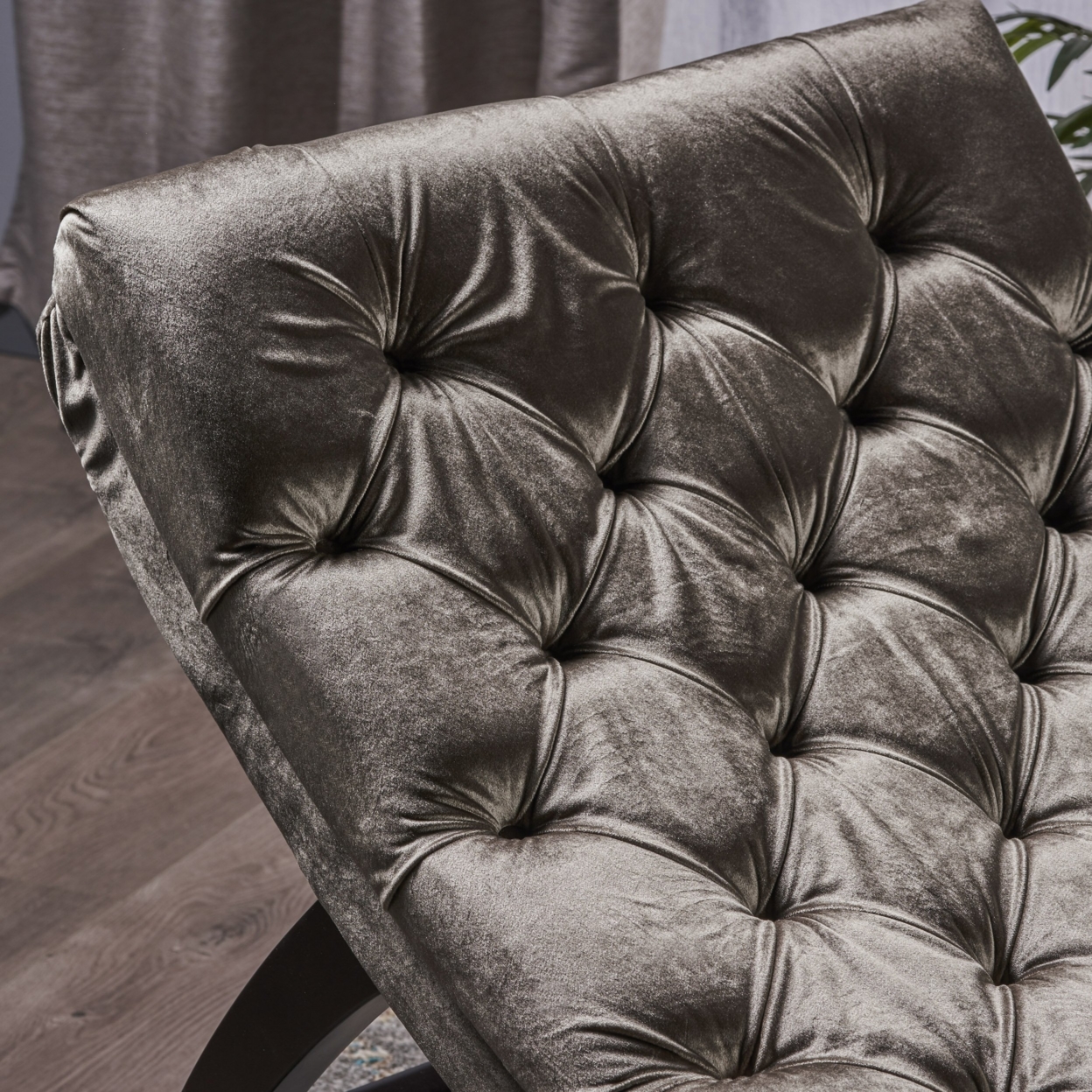 Garamond Tufted New Velvet Chaise Lounge - Gray