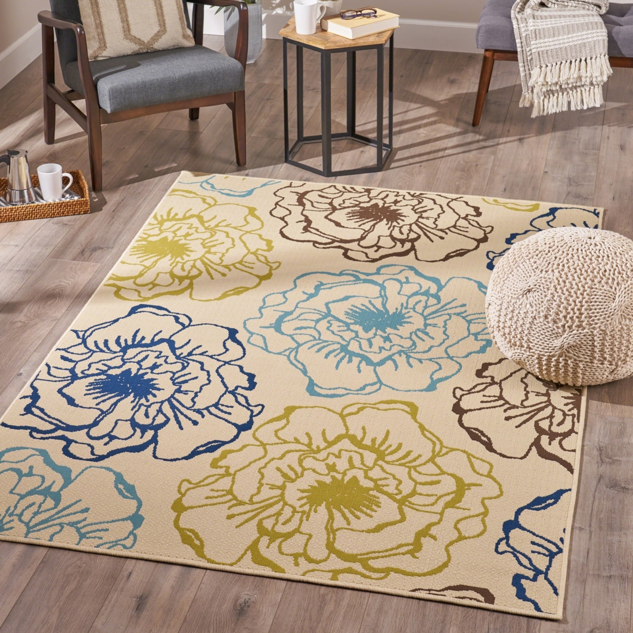 Joe Indoor Floral 5 X 8 Area Rug, Ivory And Green