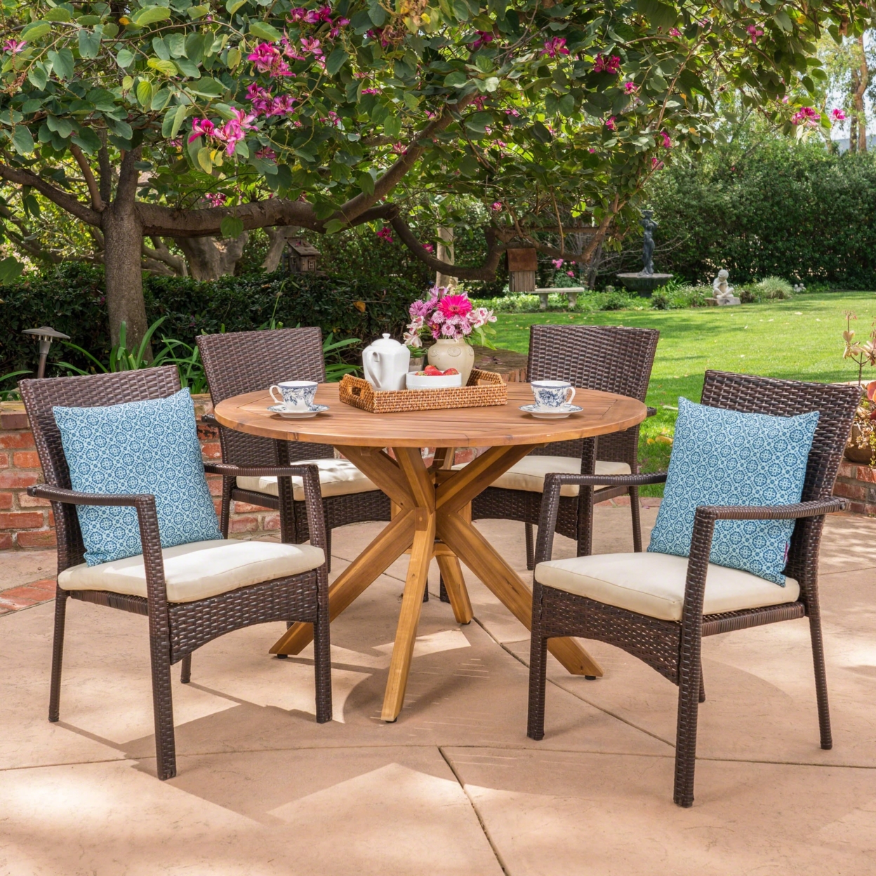 Joshua Outdoor 5 Piece Brown Wicker Dining Set With Teak Finish Acacia Wood Circular Table And CrÌ¬me Water Resistant Cushions
