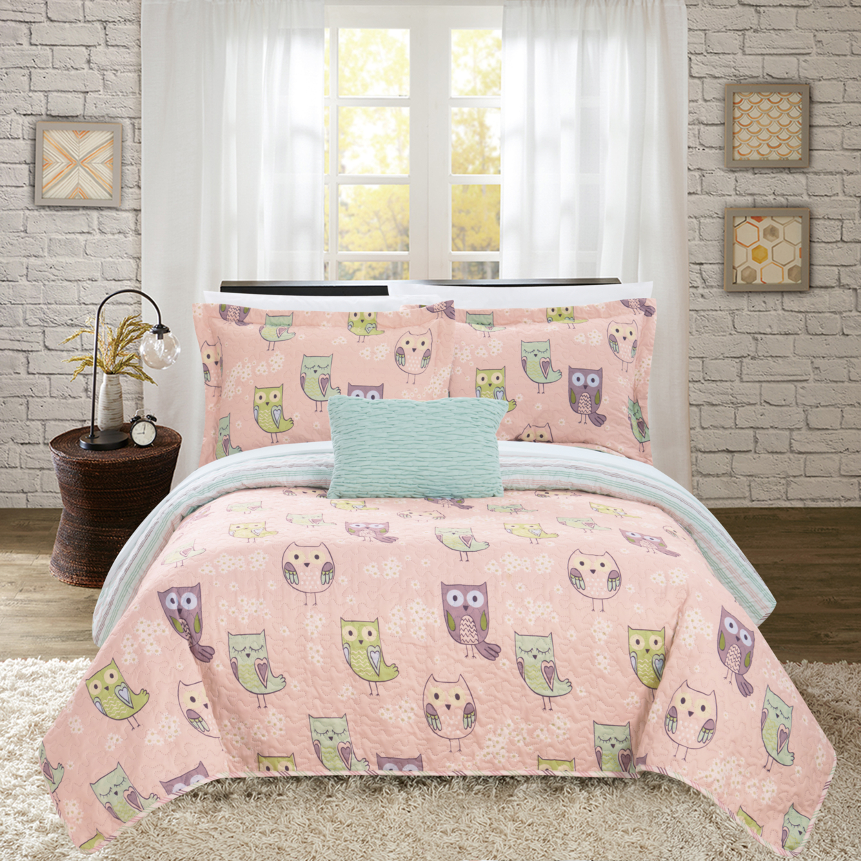 Owl Farm 4 Piece Reversible Quilt Set Cute It's A Hoot Owl Friends Youth Design Bed In A Bag - Pink, Twin