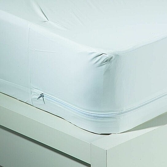Hypoallergenic 16 Deep Pockets Bed Bug & Waterproof Zippered Vinyl Mattress Cover Protector - Queen