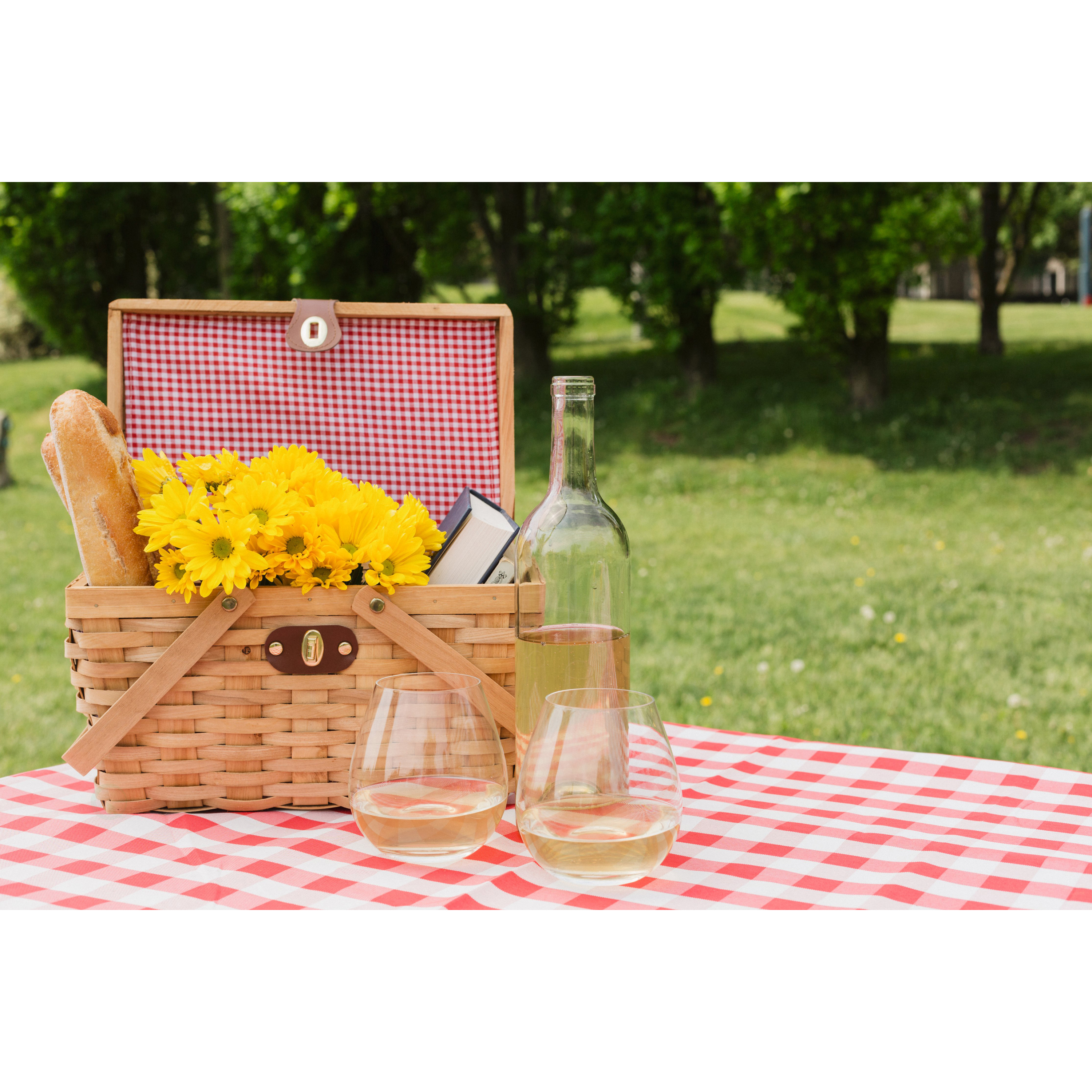 Picnic Basket Gingham Lined With Folding Handles