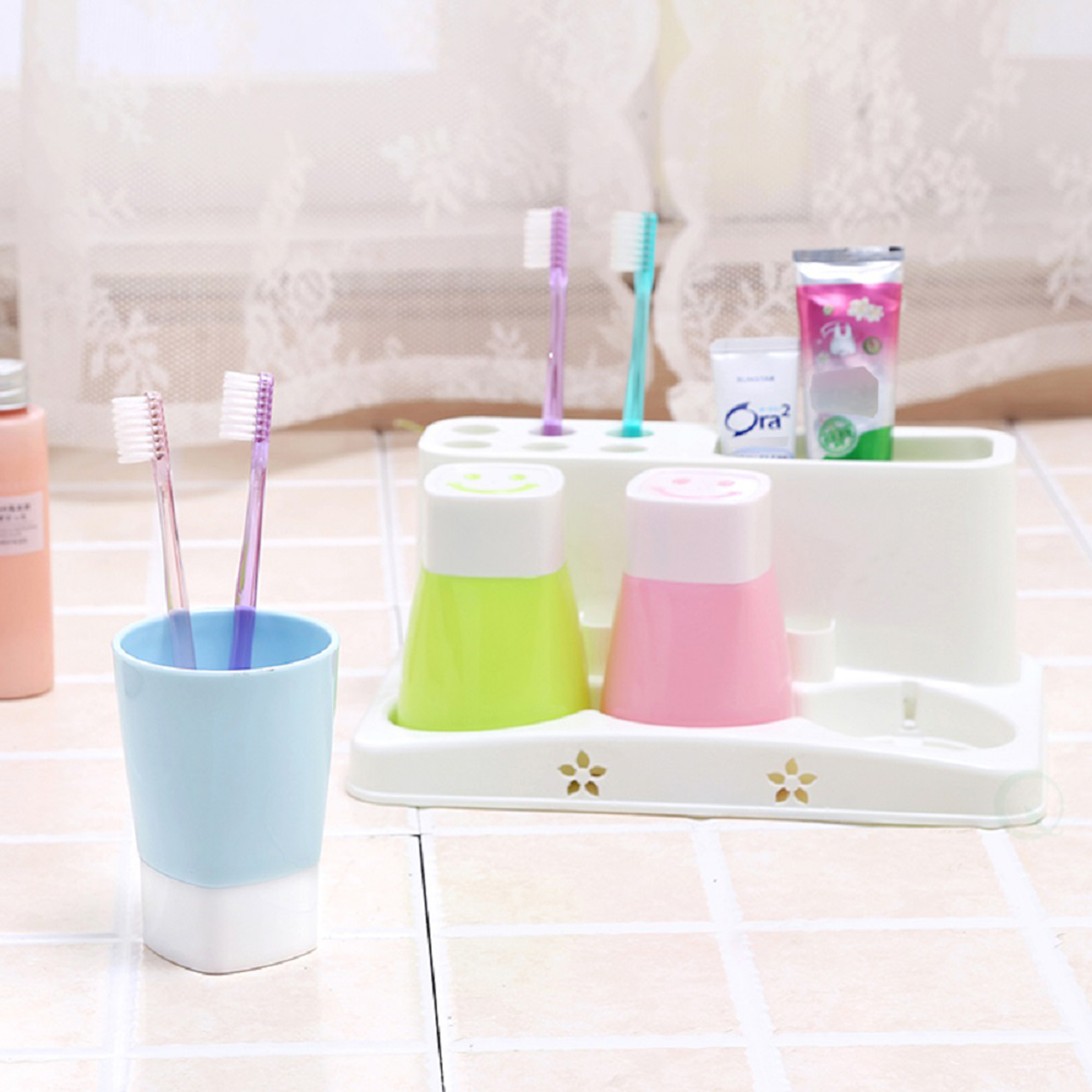 Family Size Toothbrush And Toothpaste Holder With 3 Cups
