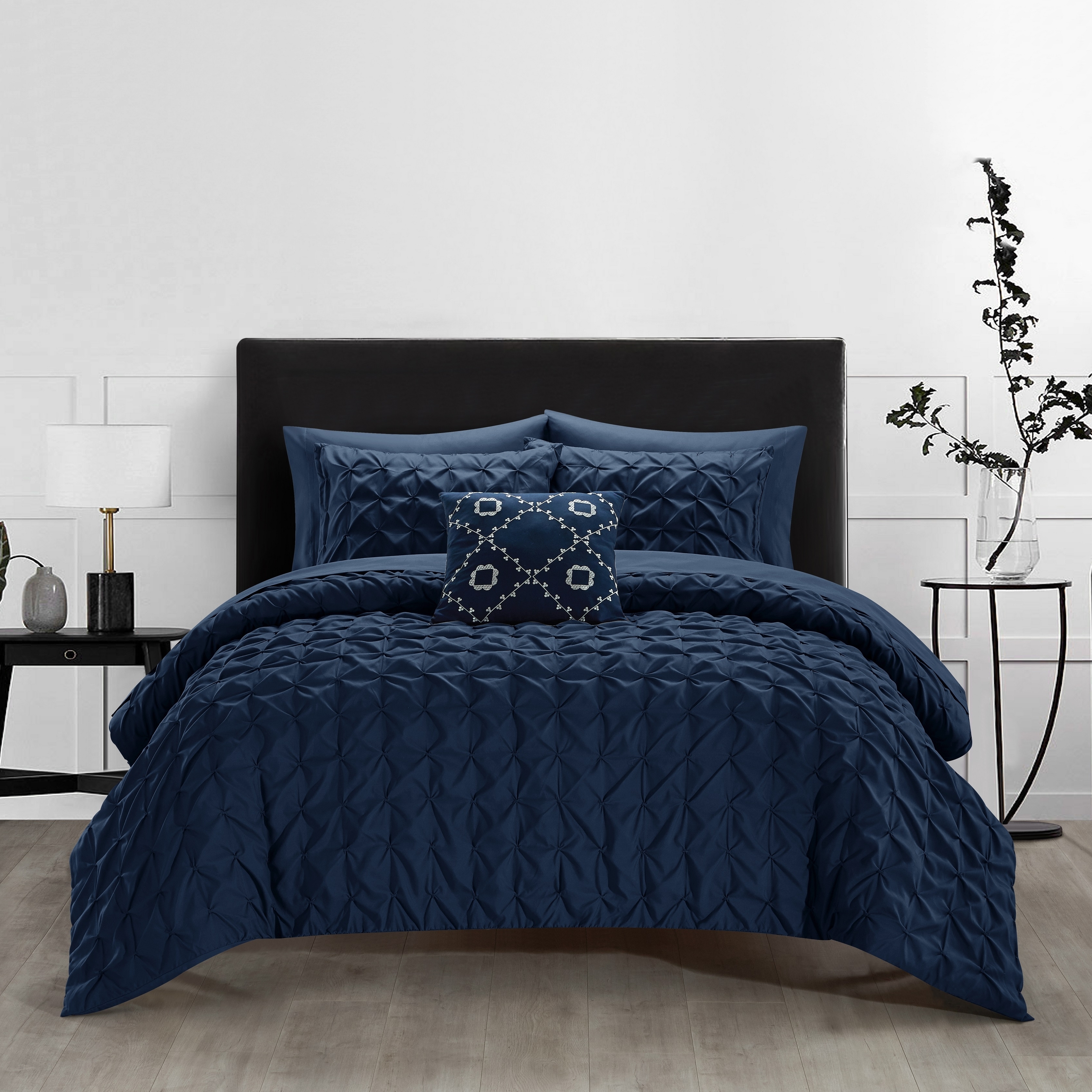 Edison 8 Or 6 Piece Comforter Set Pinch Pleat Box Design Bed In A Bag Bedding - Navy, Twin - 6 Piece