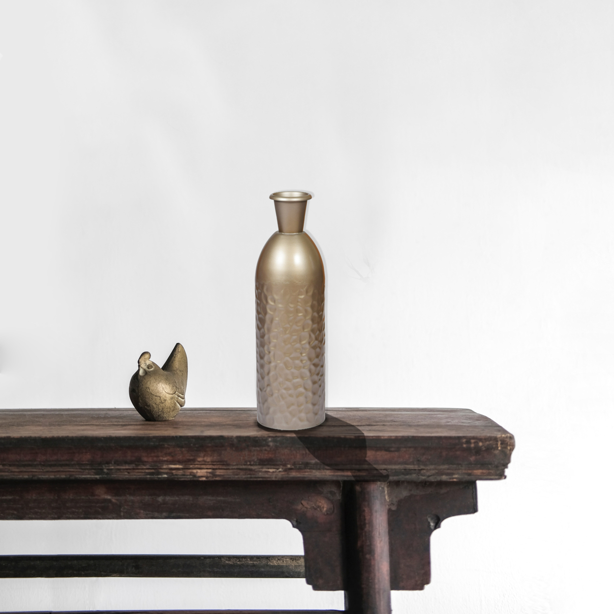 Modern Decorative Iron Hammered Tabletop Centerpiece Flower Vase - Small