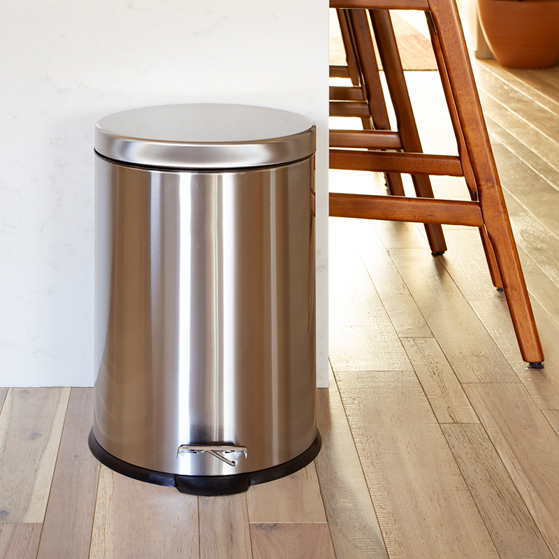 Stainless Steel Fingerprint Resistant Soft Close, Step Trash Can - 20L 5.3 Gallons PF-H008A20-M-GG