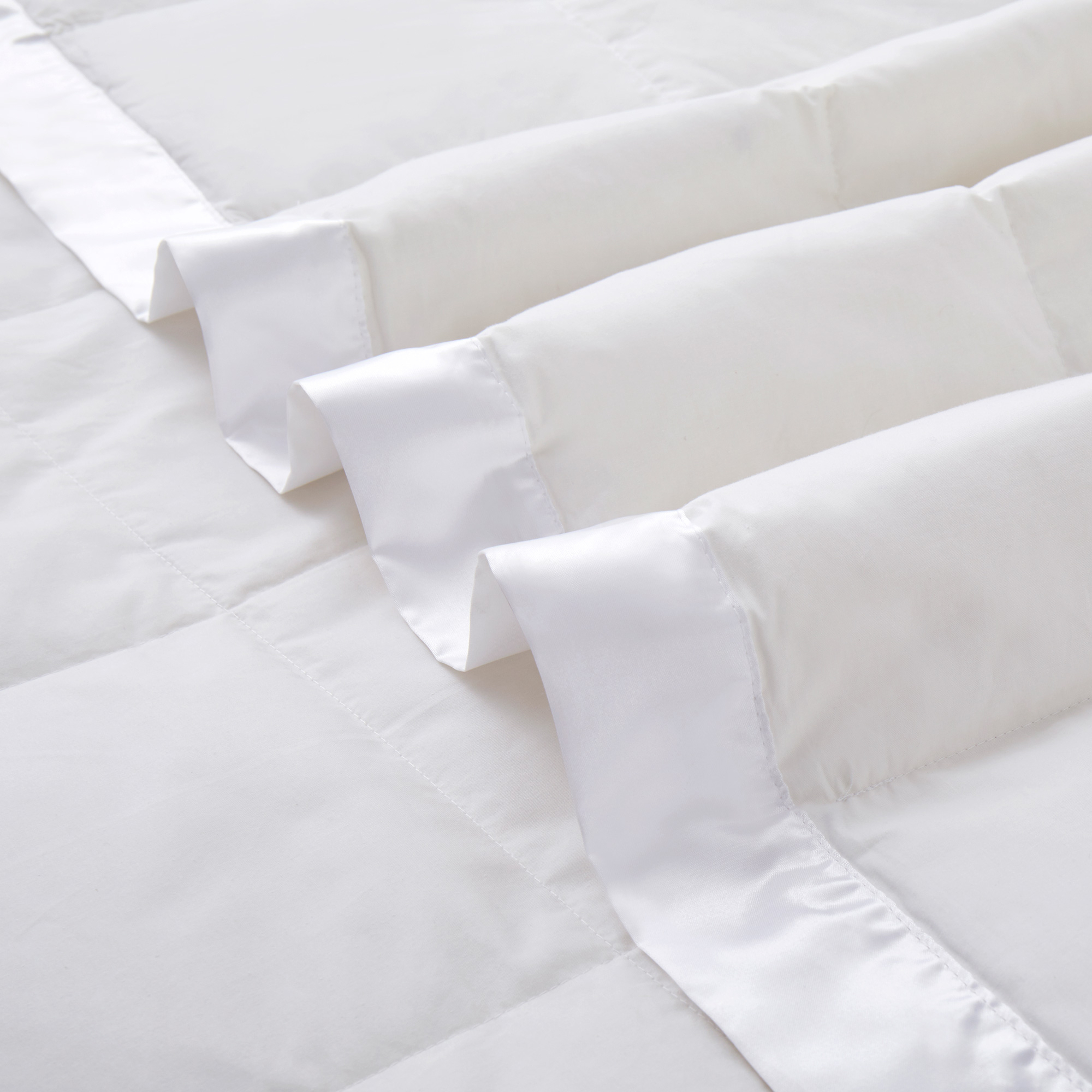 Puredown Light Weight Down Blanket, Cotton Cover, Satin Weave - White, Full/Queen