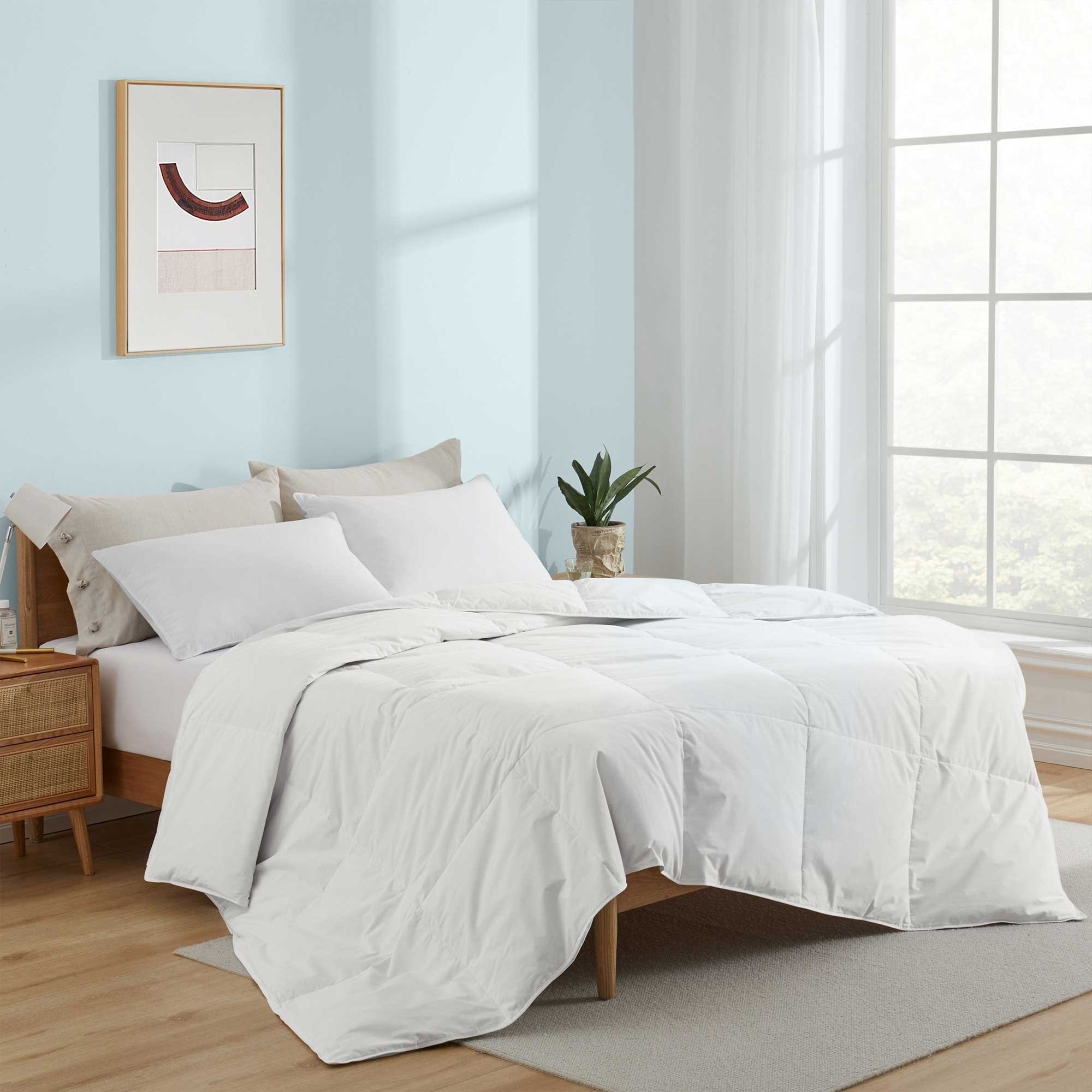 Lightweight White Goose Down And UltraFeather Comforter - White, King