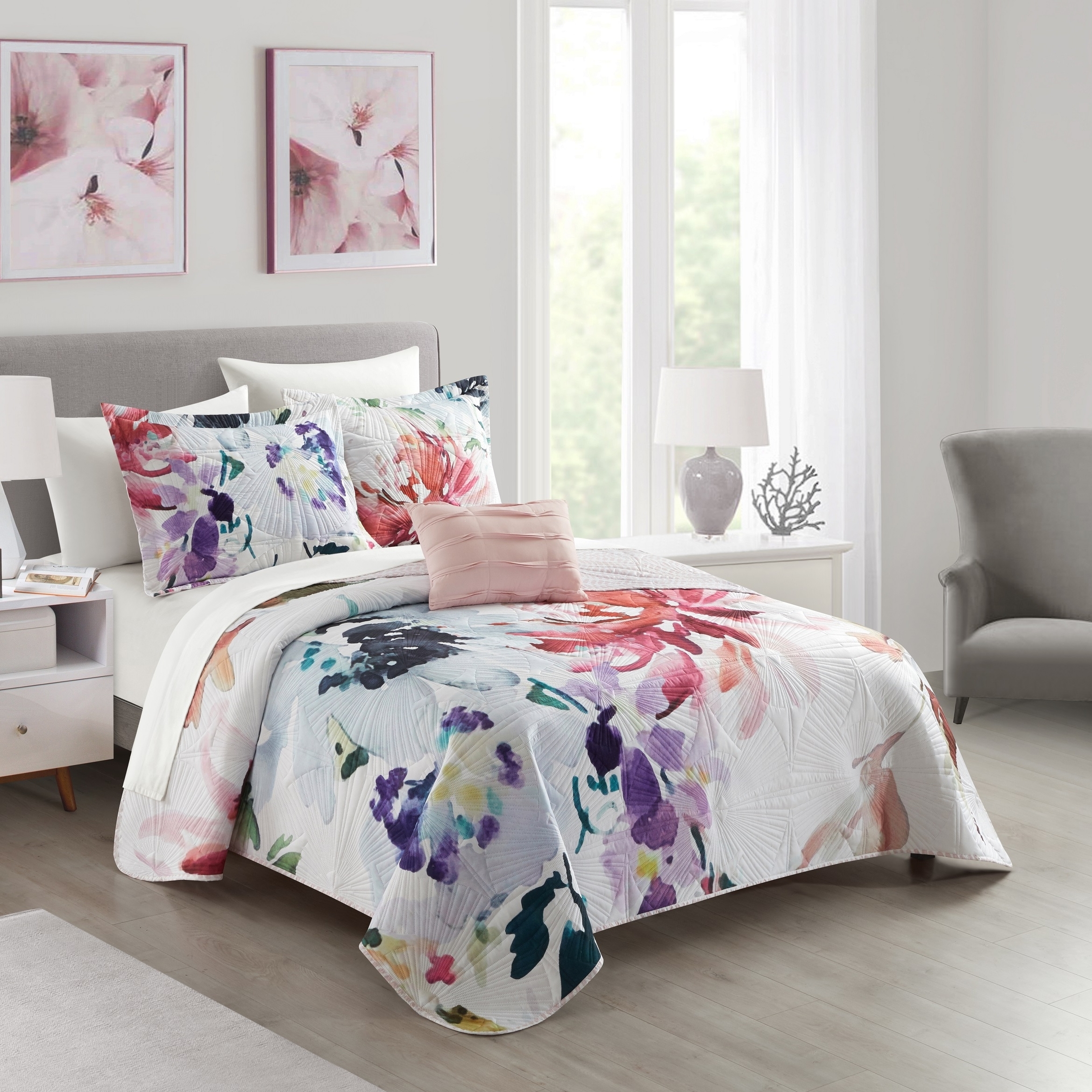 Ateus Palace 3 Or 4Piece Reversible Quilt Set Floral Watercolor Design Bedding - Mateus Purple, Queen (4 Piece)