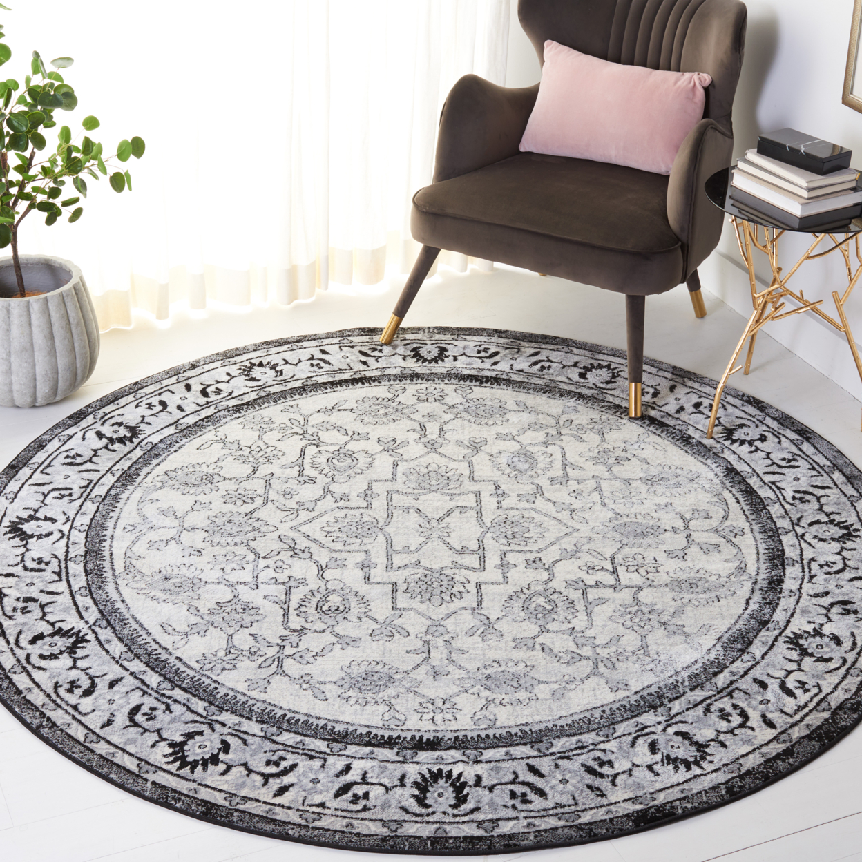 SAFAVIEH Brentwood Collection BNT853Z Black / Ivory Rug - 6' 7 Square