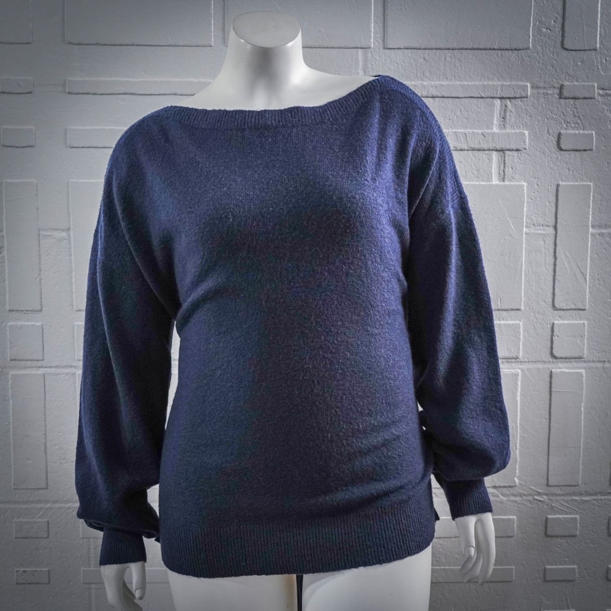 Ann Taylor Belted Pull Over Sweater, X Large