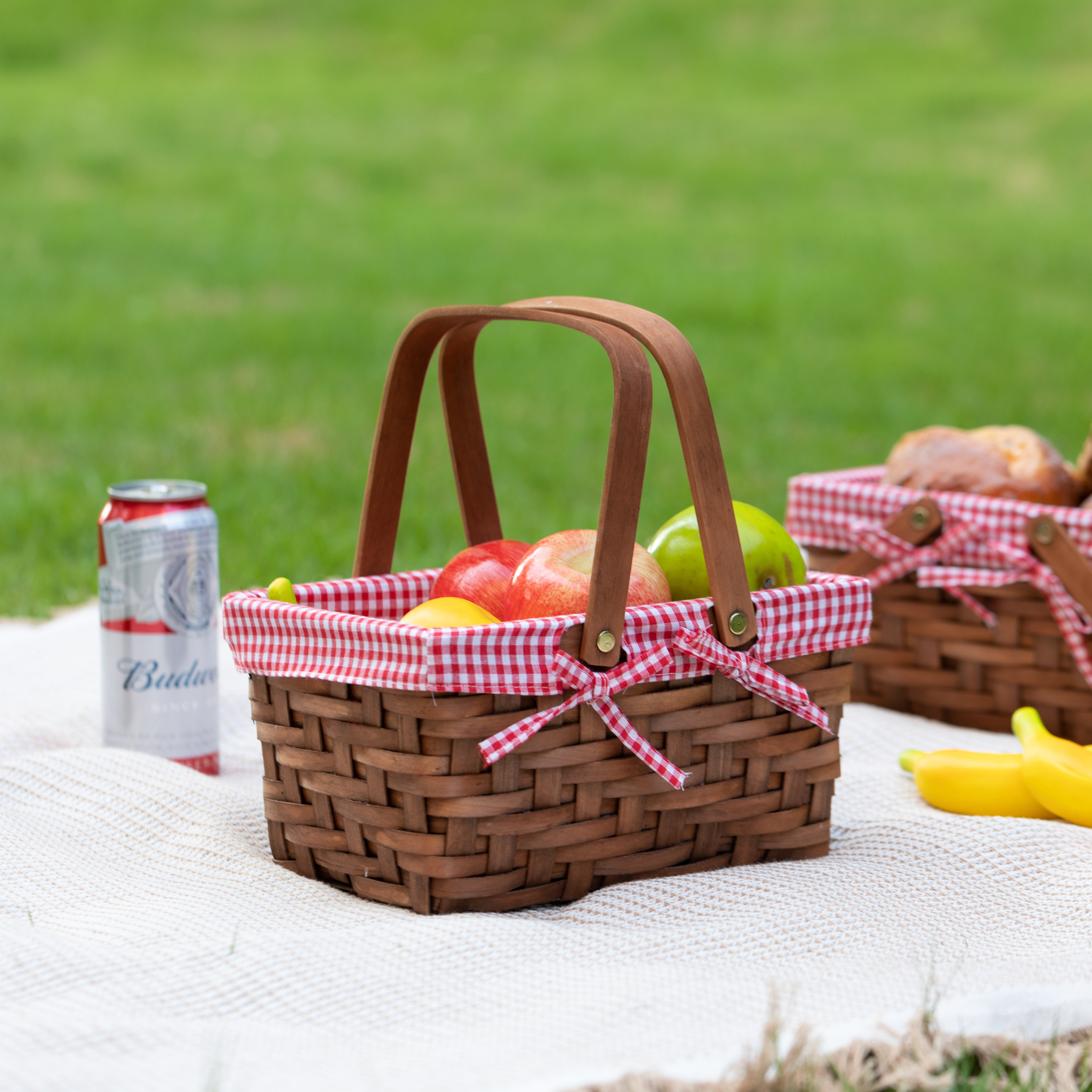 Rectangular Picnic Basket Lined With Gingham Lining - Pack Of 36
