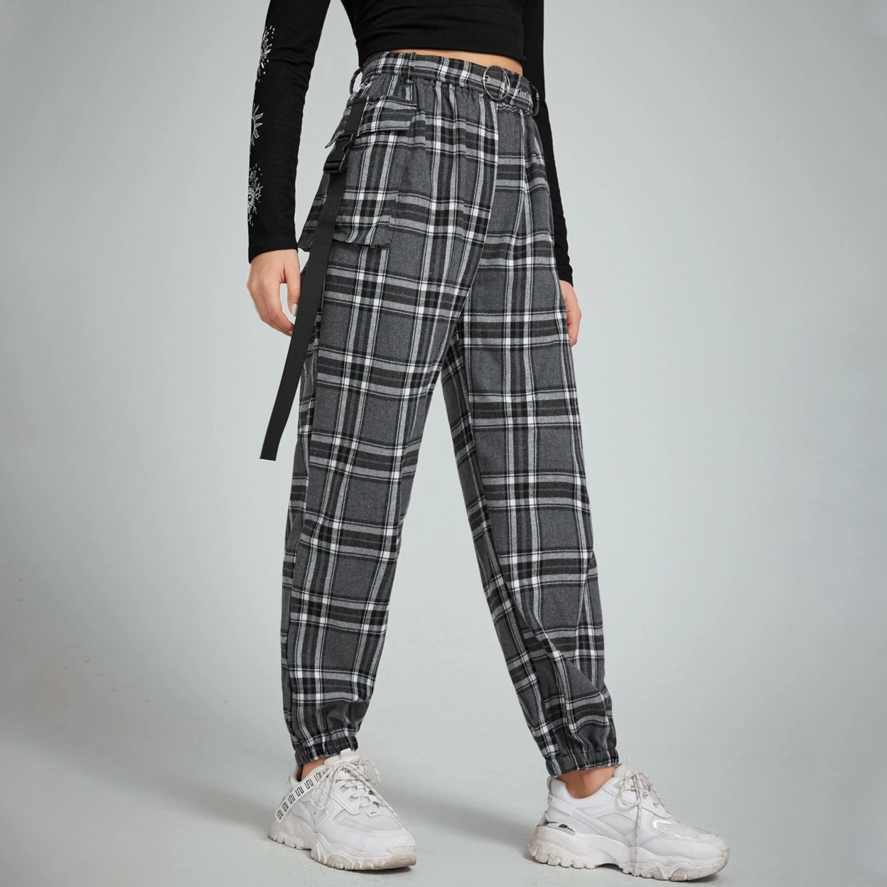 Belted Plaid Joggers - L