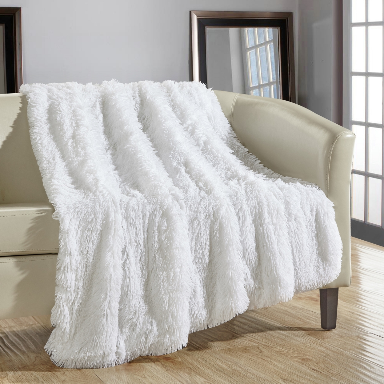 Alaska Shaggy Supersoft Faux Fur Throw Blanket - White