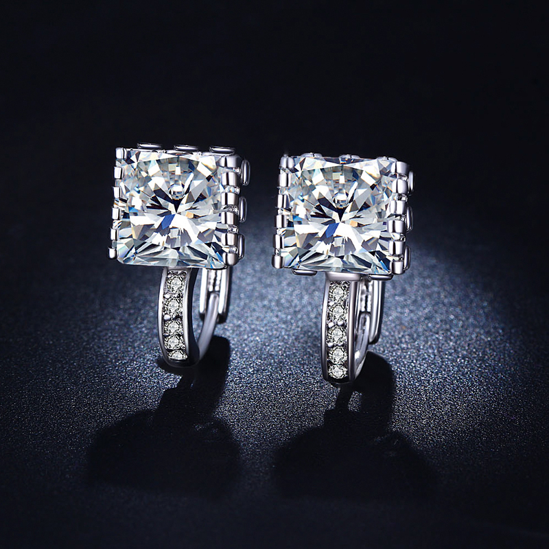 8 CTTW Simulated Diamond Drop Earrings