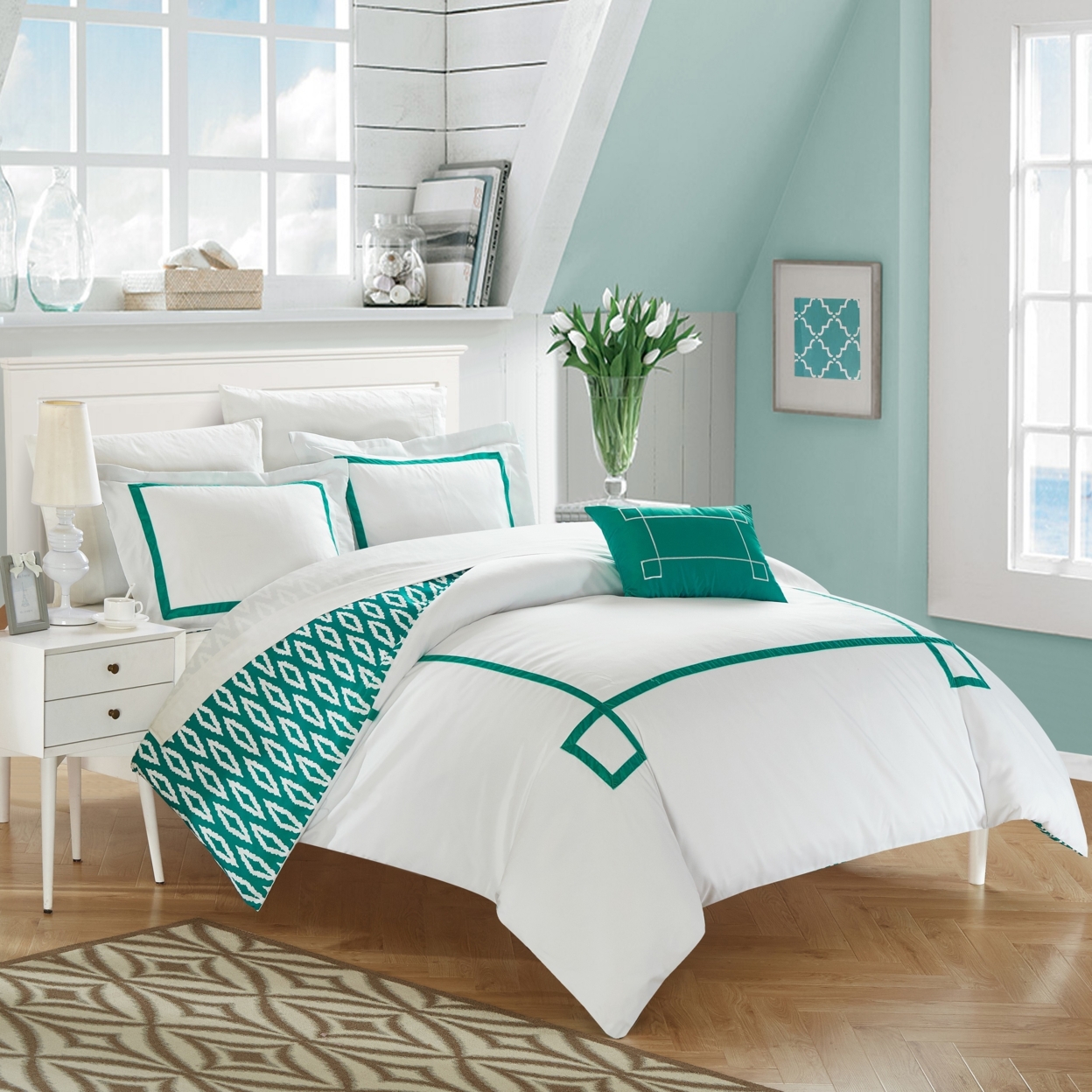 3/4 Piece Berwin Embroidered REVERSIBLE Duvet Cover Set With Shams And Decorative Pillows Included - Aqua, King