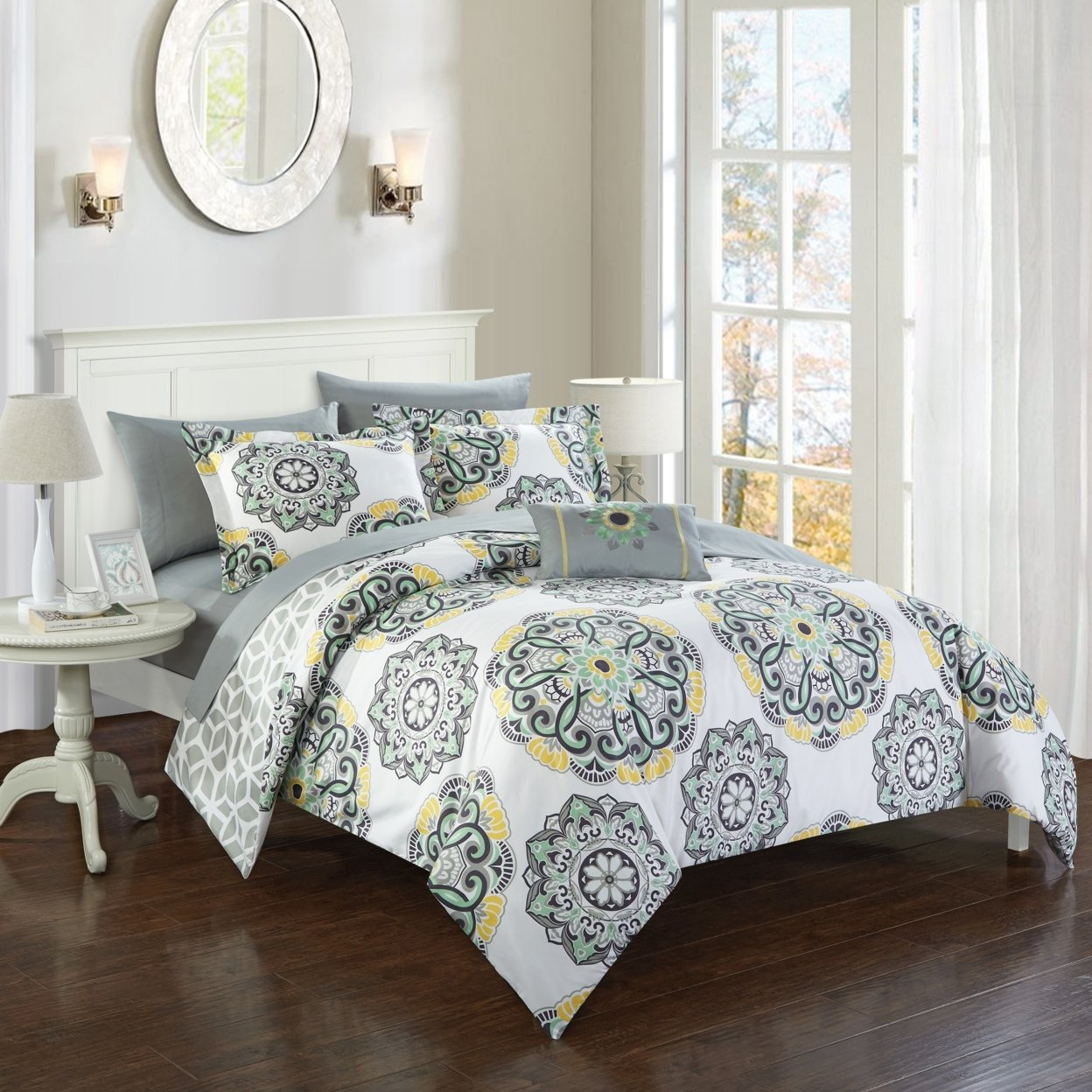 8 Or 6 Pc. Barella Super Soft Large Printed Medallion REVERSIBLE With Geometric Printed Backing Comforter Set - Grey, Twin