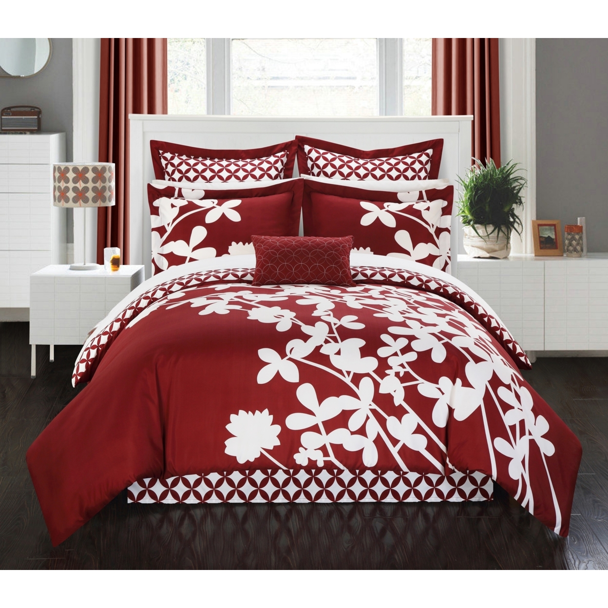 7 Piece Sire Reversible Large Scale Floral Design Printed With Diamond Pattern Reverse Comforter - Black, Queen