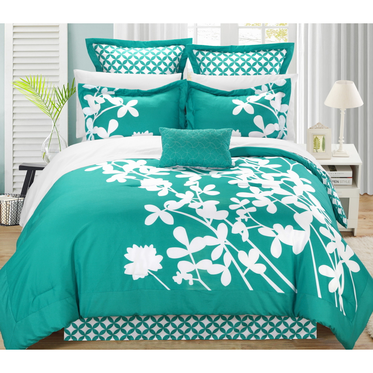 7 Piece Sire Reversible Large Scale Floral Design Printed With Diamond Pattern Reverse Comforter - Turquoise, King