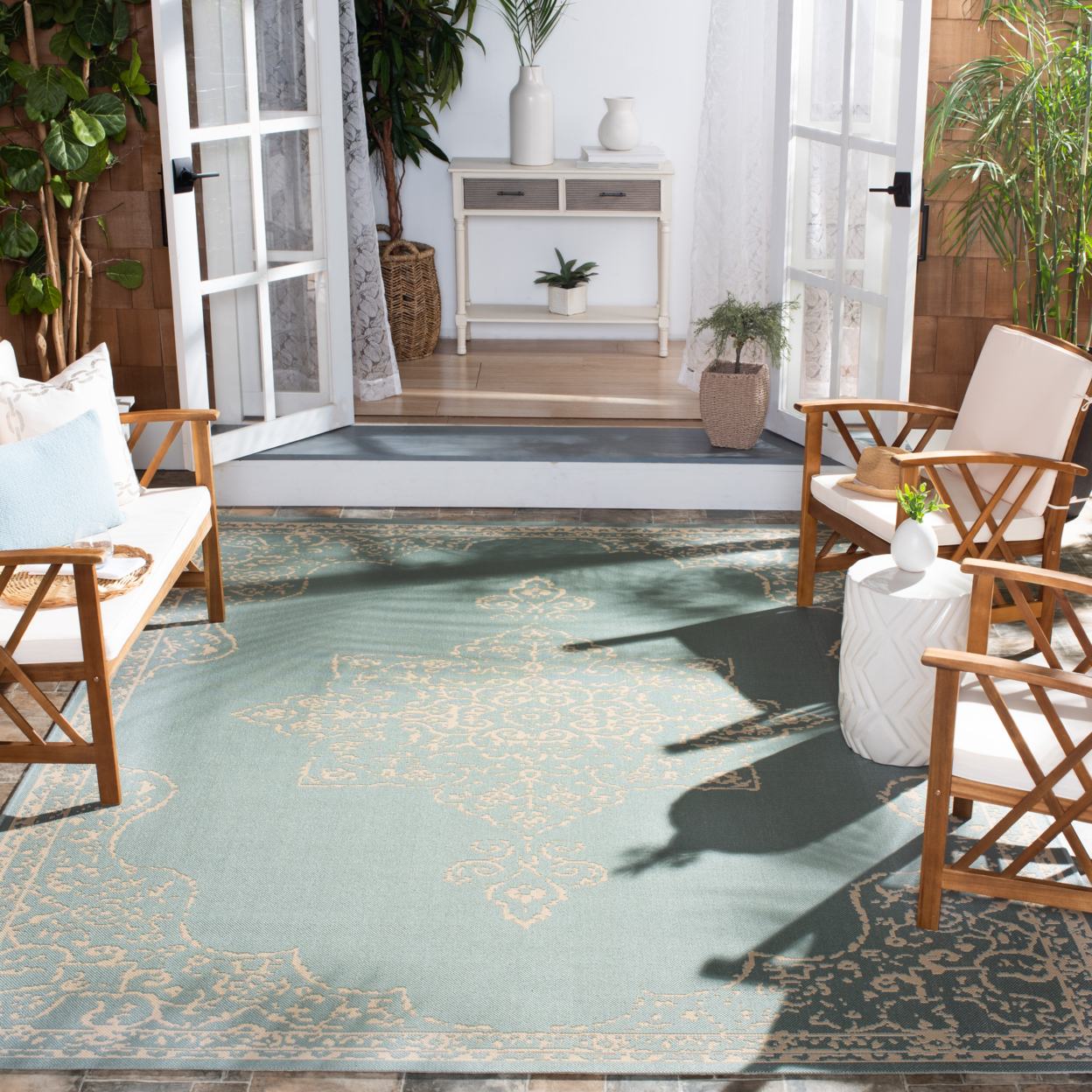 SAFAVIEH Indoor Outdoor BHS180L Beach House Cream / Aqua Rug