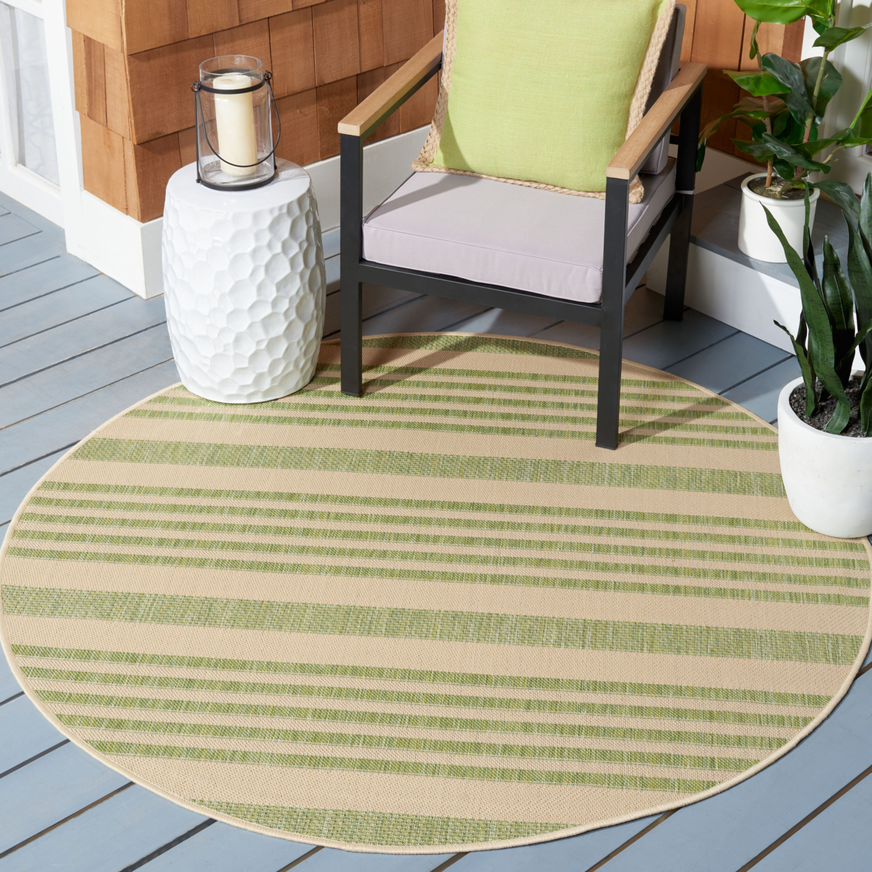 SAFAVIEH Outdoor CY6062-218 Courtyard Beige / Sweet Pea Rug