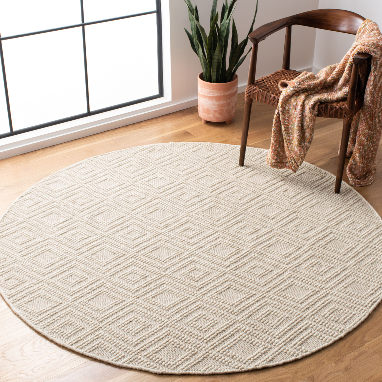 SAFAVIEH Vermont Collection VRM212A Handwoven Ivory Rug - 4 X 6
