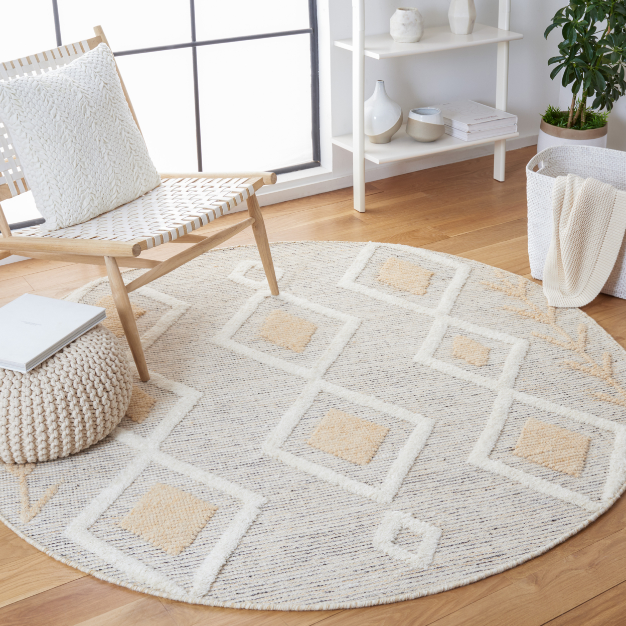 SAFAVIEH Vermont Collection VRM601D Gold / Ivory Rug - 6 X 6 Square