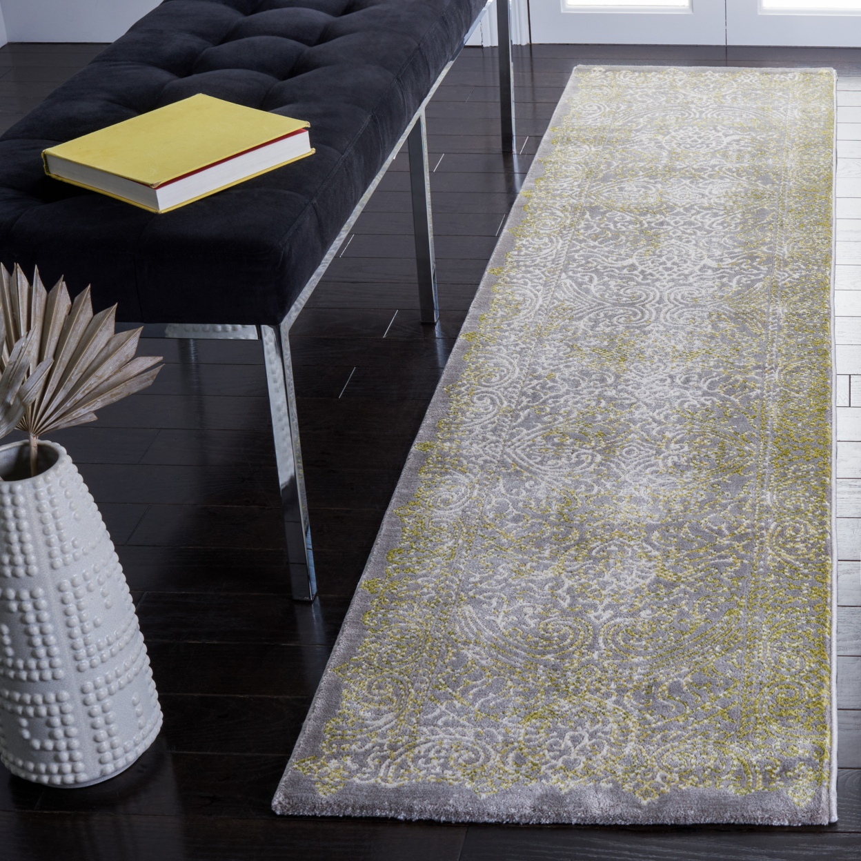SAFAVIEH Passion Collection PAS404D Grey / Green Rug - 4' X 5' 7