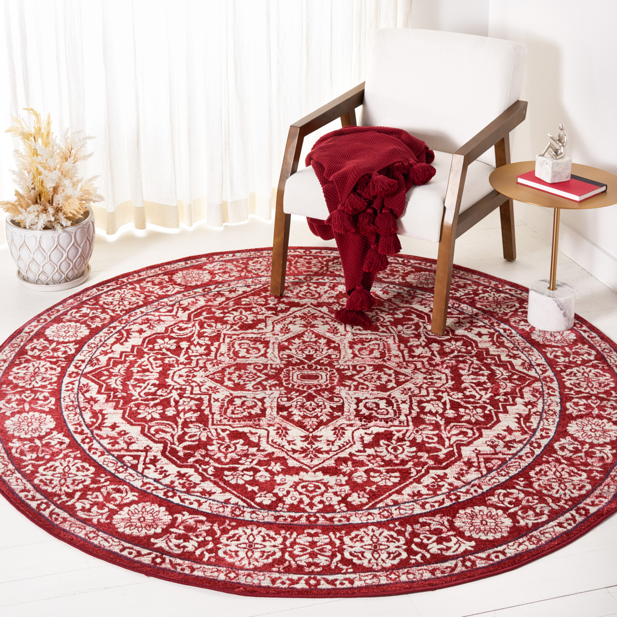 SAFAVIEH Brentwood Collection BNT832Q Red / Ivory Rug - 6-7 X 6-7 Round