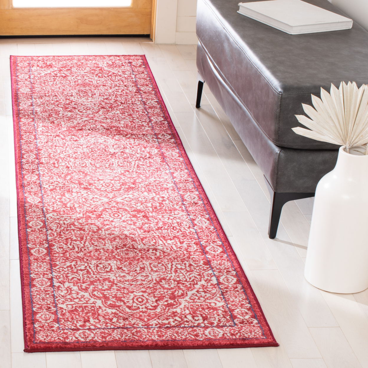 SAFAVIEH Brentwood Collection BNT832Q Red / Ivory Rug - 3 X 5
